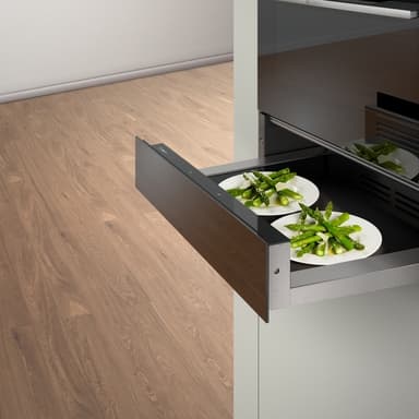 Bosch Serie 8 Värmelåda BIC7101B1 (Svart)