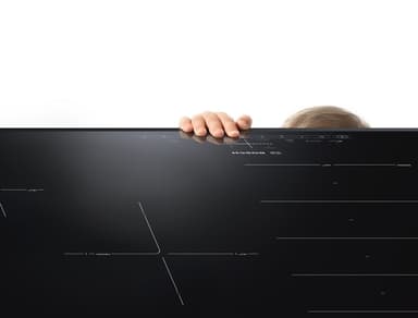 Bosch Serie 6 Induktionshäll med fläkt PVQ895F25E (80cm)