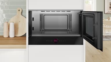 Bosch Serie 8 Mikrovågsugn BFR9221B1 (svart)