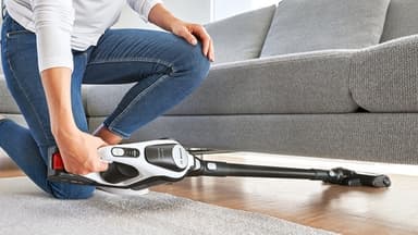 Bosch Unlimited Series 8 Gen 2 sladdlös skaftdammsugare BBS8214PET