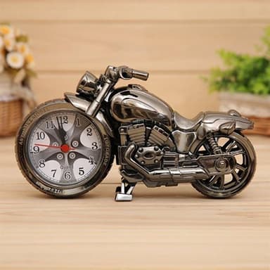 Väckarklocka / Bordsklocka i form av motorcykel med tydliga väckningssignaler
