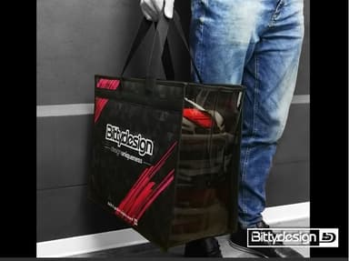 Bittydesign Bärväska för 1/10 vägkroppar