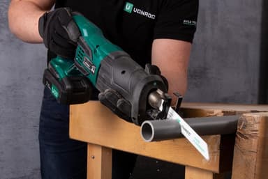 VONROC Tigersåg 20V – 2.0Ah | Inkl. 2 Batterier och laddare