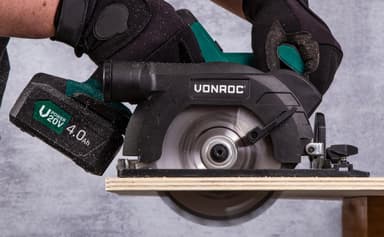 VONROC Cirkelsåg 20V – 150mm | Inkl. 4.0Ah batteri och snabbladdare