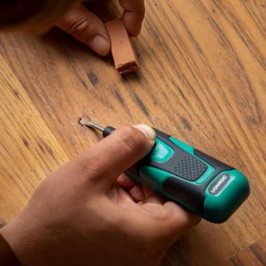 VONROC Reparationssats för laminat | Inkl. 11 blandbara färger och batterier