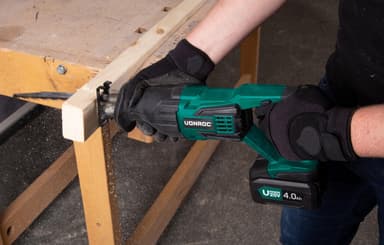 VONROC Tigersåg 20V – 4.0Ah | Inkl. Batteri och snabbladdare