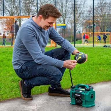 VONROC Kompressor 20V – 12V | Inkl. 2.0Ah batteri och laddare