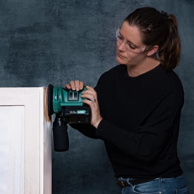 VONROC Excentrisk slipmaskin 20V – 2.0Ah | Inkl. 2 Batterier och snabbladdare