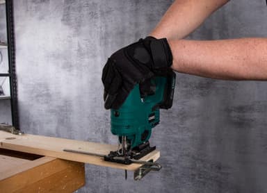 VONROC Sticksåg 20V – 2.0Ah | Inkl. 2x 2.0Ah Batteri och snabbladdare