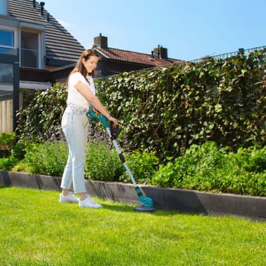 VONROC Grästrimmer 20V  - 2.0Ah| Inkl. batteri och snabbladdare
