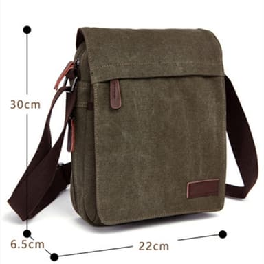Sportig crossbody väska i canvas och läder Svart