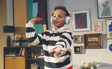 JBL Junior 470NC trådlösa over-ear hörlurar (vita)