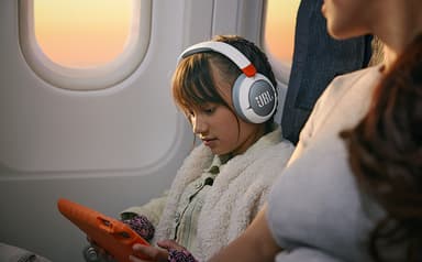 JBL Junior 470NC trådlösa over-ear hörlurar (vita)