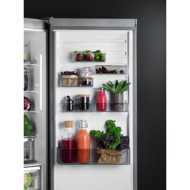 AEG Serie 8000 Kylskåp ORK8M391DL (Svart Rostfritt Stål)