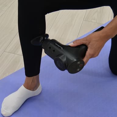 Massagepistol med slag & pulseringsprogram