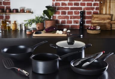 Tefal Ultimate wokpanna 28 cm, svart