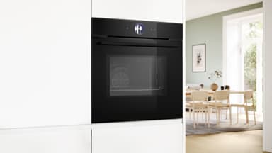 Bosch Serie 8 Inbyggnadsugn med mikro HMG976KB1 (Svart)