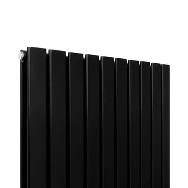 Designerradiatorer med Platta Paneler Svarta 1600mm x 700mm