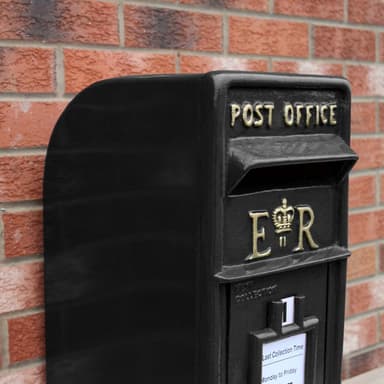 Svart Royal Mail Postbox