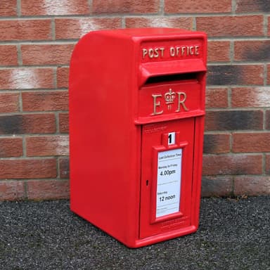 Röd Royal Mail Postbox