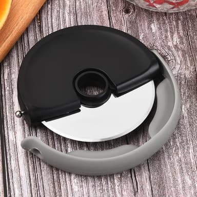 Pizzaskärare i Rostfritt stål med Rullande Kniv