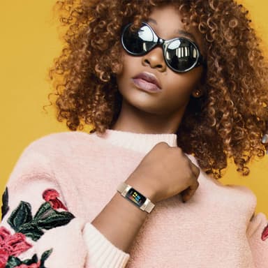 Fitbit Charge 5 armband rostfritt stål Guld