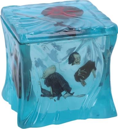Nemesis Now Dungeons & Dragons box (gelatinkub)