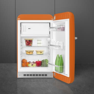 Smeg 50's Style Kylskåp med frysfack FAB10ROR6 (orange)