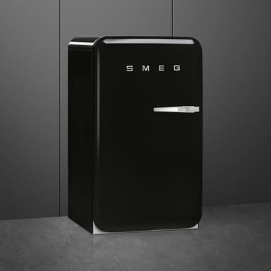 Smeg 50's Style Kylskåp FAB10HLBL6 (svart)