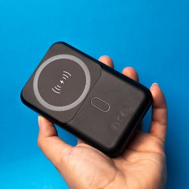 Forever MATB-100 Powerbank med trådlös laddning, PD QC 22.5W 10000 mAh, Svart