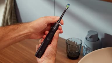Philips Sonicare Series 5300 eltandborste HX710101 (svart)