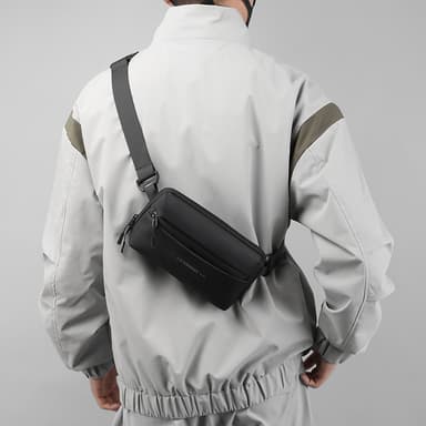 Fanny Pack - Mångsidig och snygg midjeväska i nylon Svart