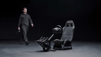 Playseat Evolution ActiFit racing cockpit (svart)