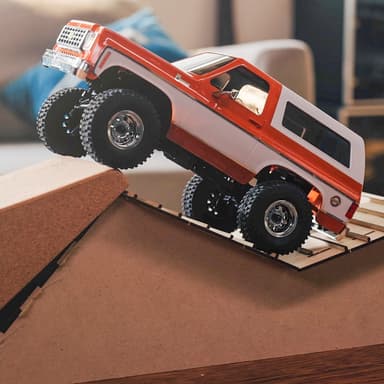 FMS Chevrolet K5 1/24 4x4 Crawler RTR Orange