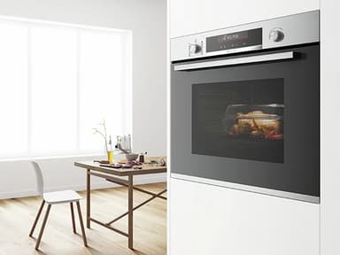 Bosch Serie 4 Inbyggnadsugn HBA471BB0S (Svart)