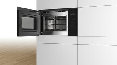 Bosch Serie 6 Mikrovågsugn BEL454MB1F (svart)
