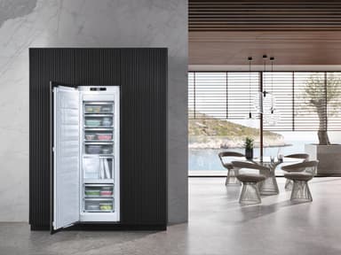 Miele Frysskåp FNS 7774 D (integrerad)