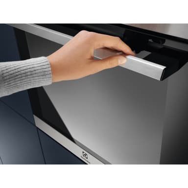 Electrolux Serie 600 Inbyggnadsugn OOP801NX (rostfri)