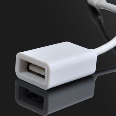 3.5 mm till USB ljudadapter för bil