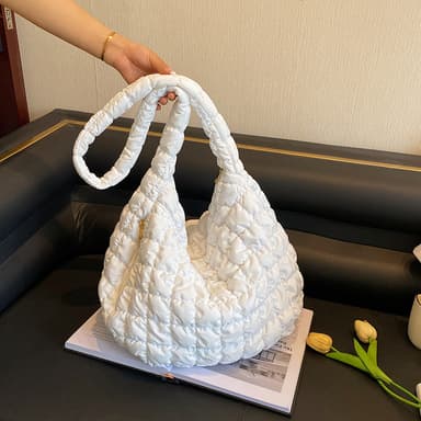 Lättviktsväska Nylon quiltad axelvadd Crossbody-väska Vit