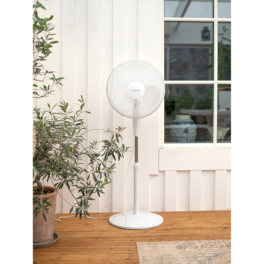 NORTH Fläkt 40cm Golvfläkt Plast Vit