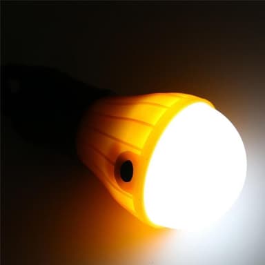 Batteridriven Campinglampa med krok