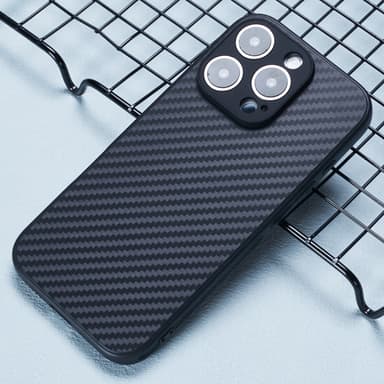 SKALO iPhone 16 Pro Carbon Fiber TPU-skal - Svart