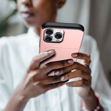 SKALO iPhone 16 Pro Armor Skal Korthållare - Svart