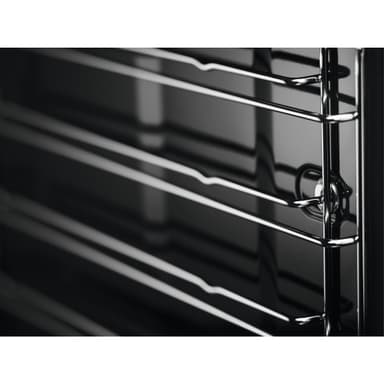 Electrolux Serie 600 Inbyggnadsugn OOB307NB (svart)