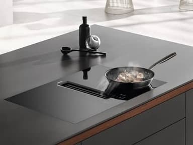 Miele Induktionshäll med fläkt KMDA 7272 FR-U Silence (80cm)