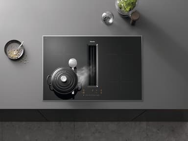 Miele Induktionshäll med fläkt KMDA 7272 FR-U Silence (80cm)
