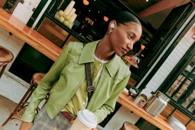 Bose QuietComfort trådlösa in-ear headphones (vita)