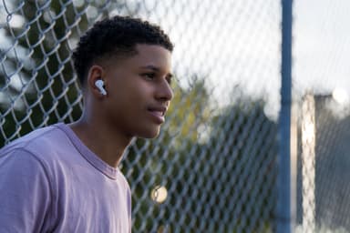 Belkin SoundForm Nano 2 true wireless in-ear hörlurar (vita)