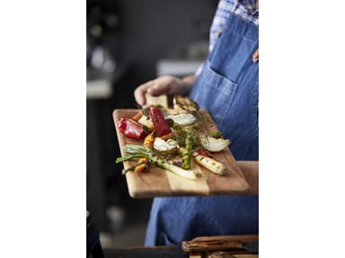 HOLM Serving board 46 x 15 x 1.5 cm Acacia wood